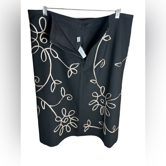 Ann Taylor‎ Loft Wool Blend Embroidered Skirt – Size 14 - Picture 4 of 5